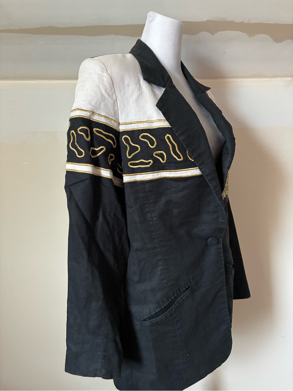 Vintage Lew Magram Leopard Black Gold Statement Embroidered Blazer size 8 - Picture 7 of 7